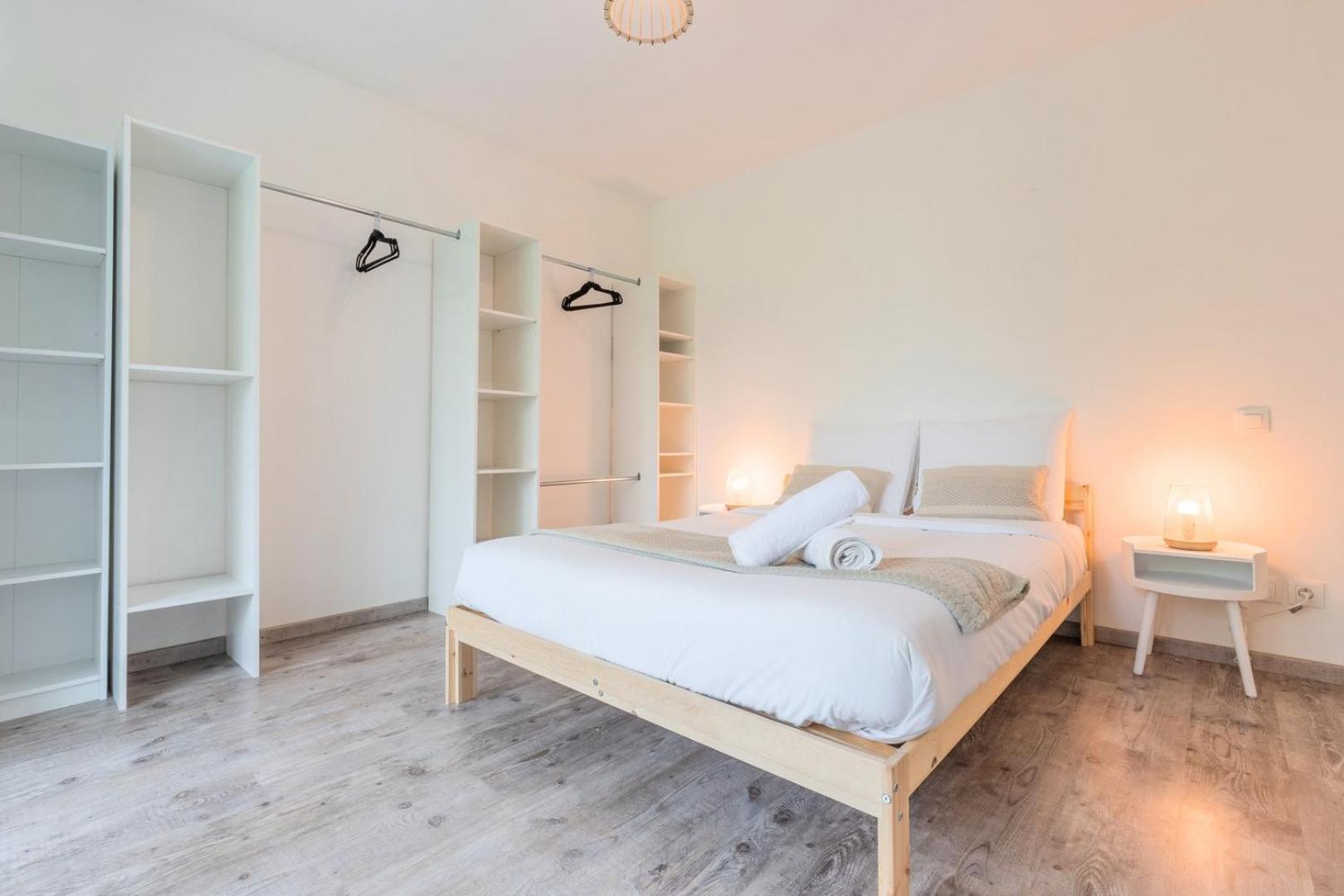 ליל Apartment Near Metro With Parking & Balconies מראה חיצוני תמונה