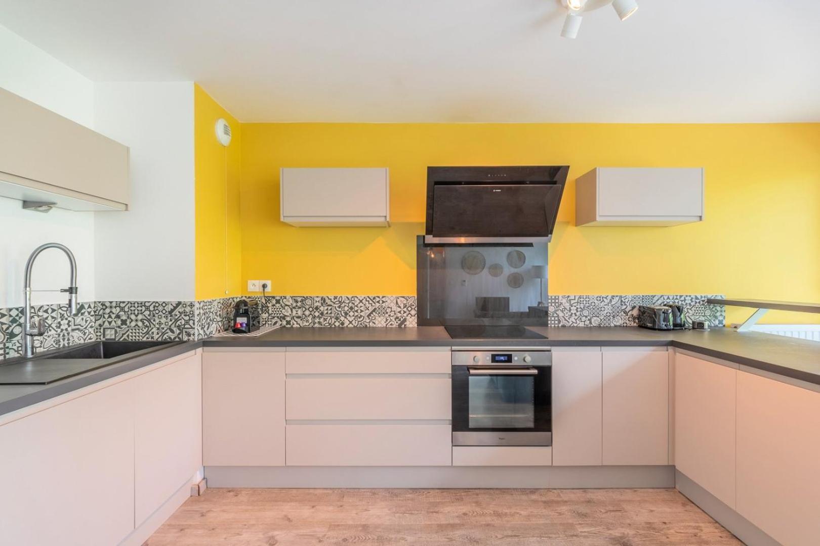 ליל Apartment Near Metro With Parking & Balconies מראה חיצוני תמונה